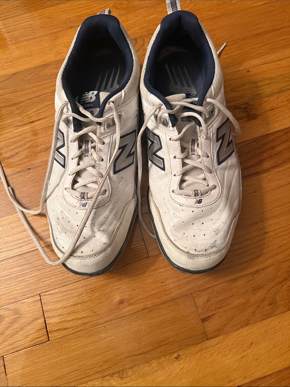 New Balance Men’s White & Navy Lace-Up Sneakers - Size 12